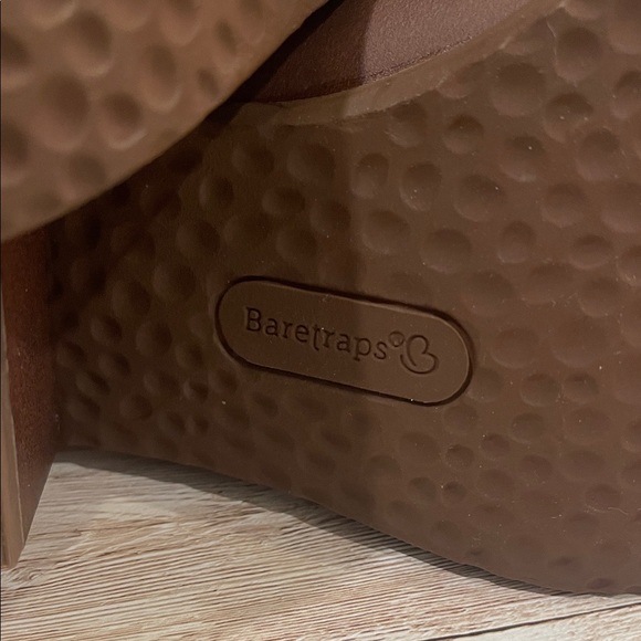 BareTraps Chestnut Ankle Booties NWT Size 8.5M - Picture 9 of 11